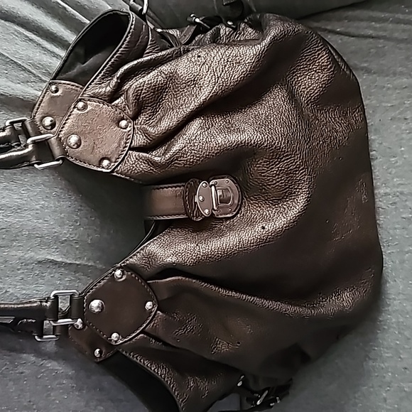 Louis Vuitton Logo Mahina XL Hobo - Picture 15 of 15